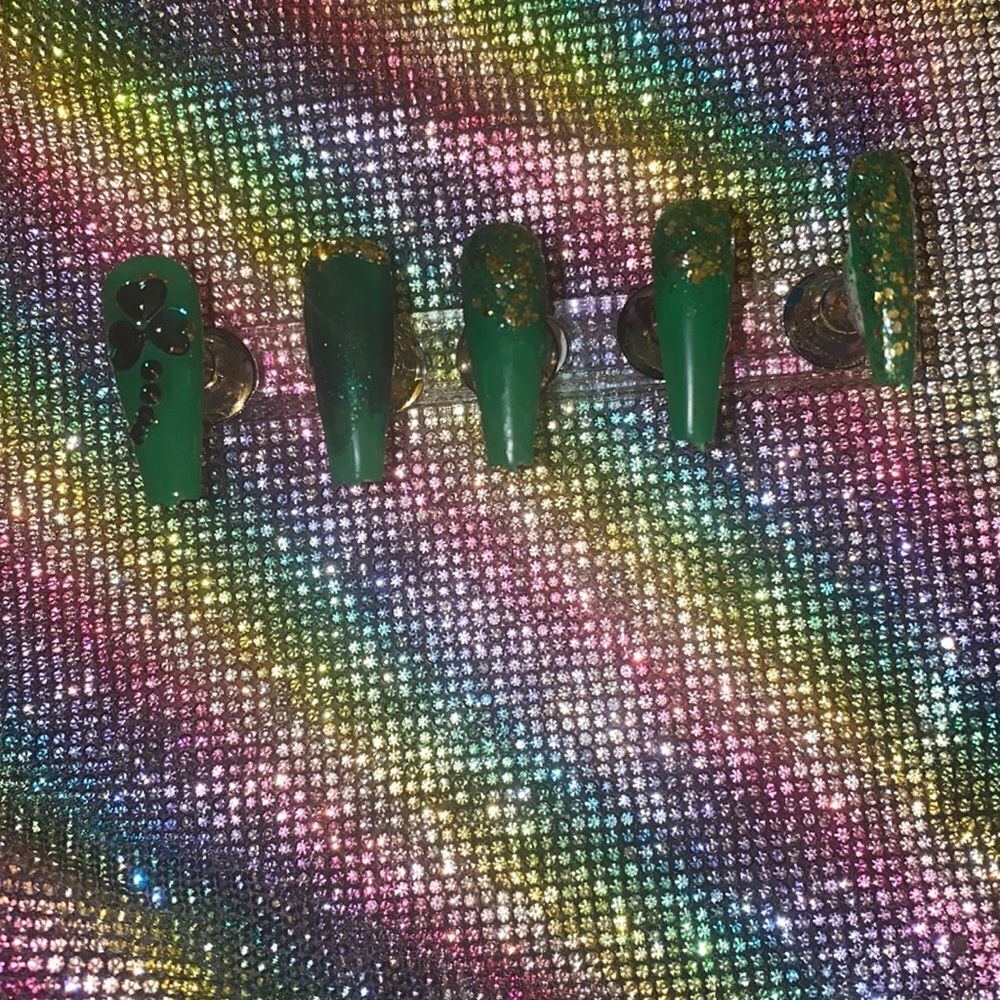 St. Patrick’s day Coffin Shaped Party Nails 3/15$ Price as Is!
